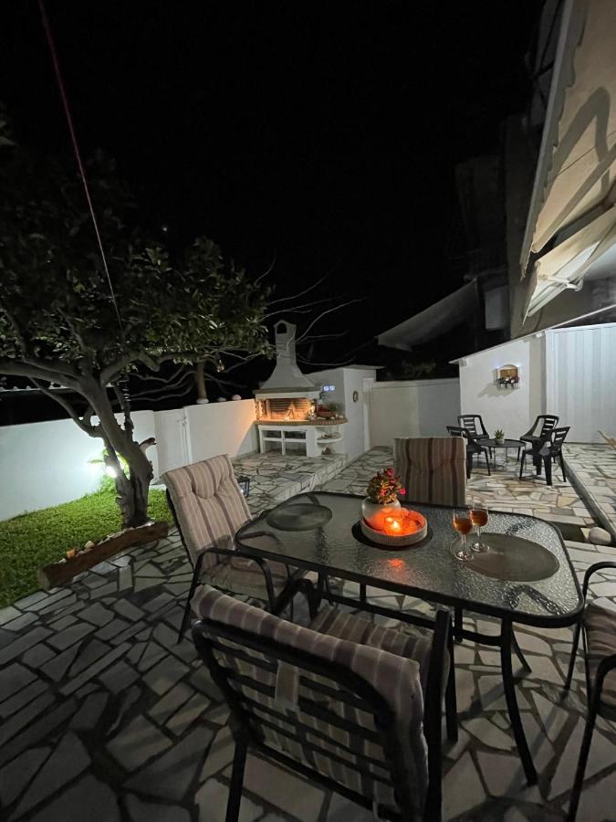 Sunny Beach House Corinth Exterior photo