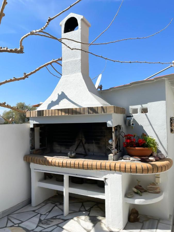 Sunny Beach House Corinth Exterior photo